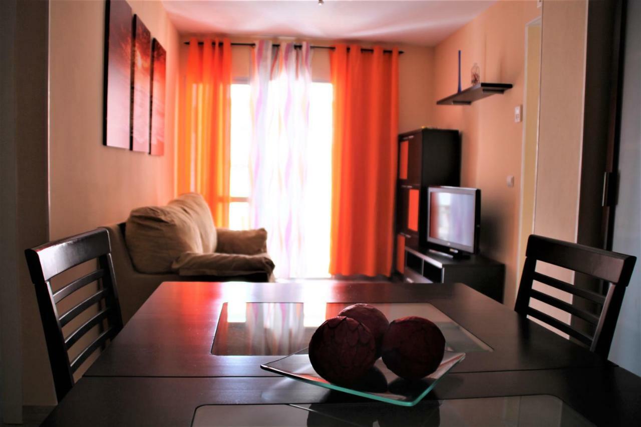 Apartamento Naranja Apartment Фуeнхирола Екстериор снимка